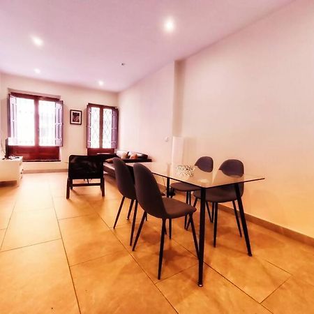 L Cparking Segun Disponibilidad Netflix Apartment Севиля Екстериор снимка