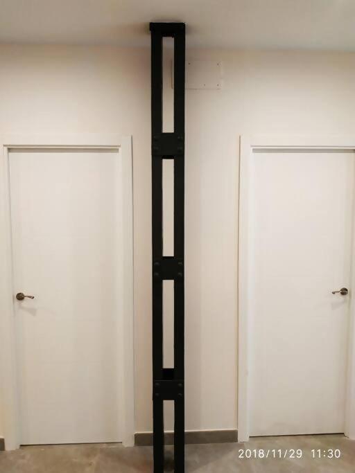 L Cparking Segun Disponibilidad Netflix Apartment Севиля Екстериор снимка